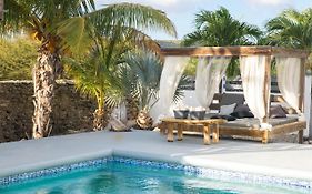 Hakuna Matata Bonaire - Beach & Diving